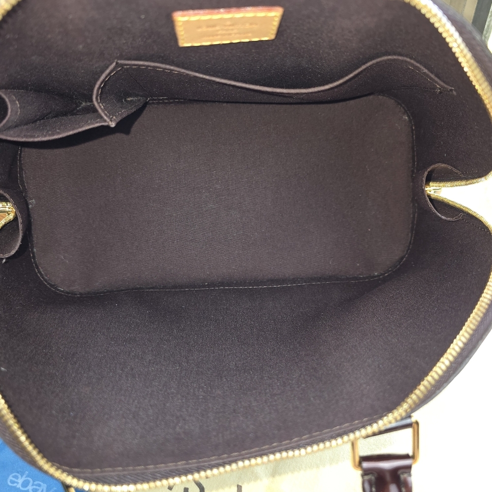 Louis Vuitton Alma PM Amarante Monogram Vernis Patent Leather Bag - Picture 13 of 15